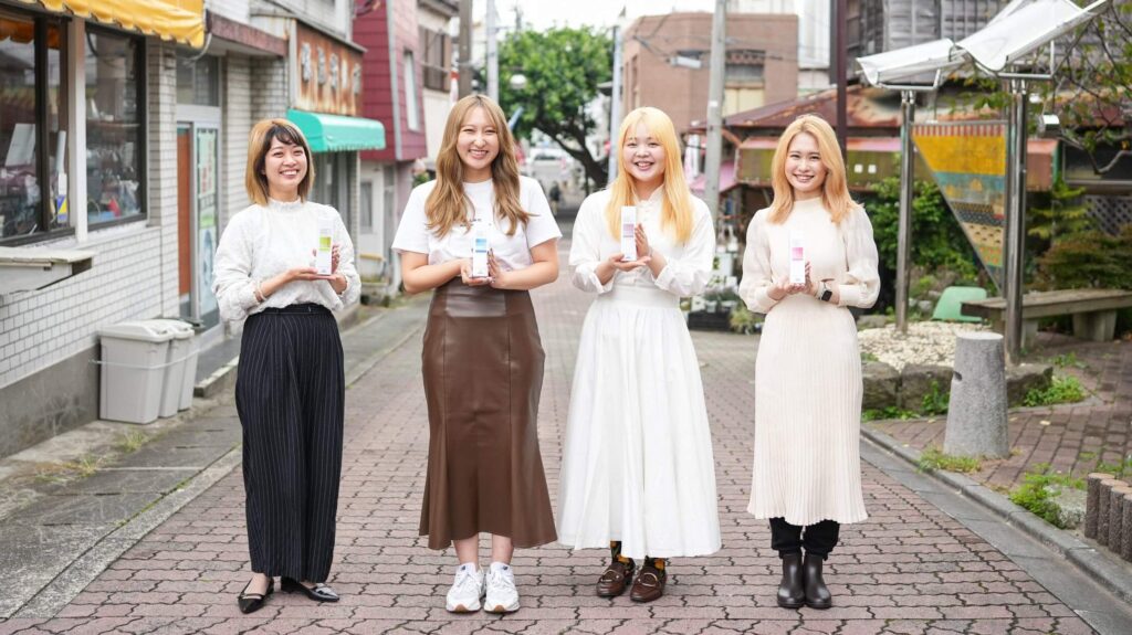シャンプーするたびに染まる！　ミルボン新製品「カラーガジェット カラーシャンプー」を使ってみた！